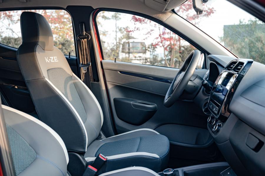 Интерьер Renault City K-ZE 2019 года  (CN) (фото 6 из 28)